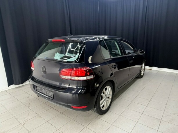 volkswagen-golf-diesel-2009-big-6