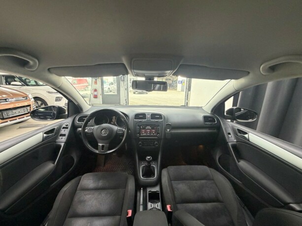 volkswagen-golf-diesel-2009-big-22