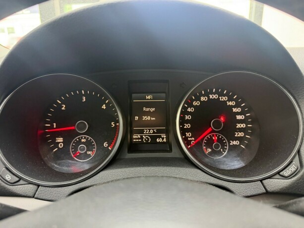 volkswagen-golf-diesel-2009-big-12