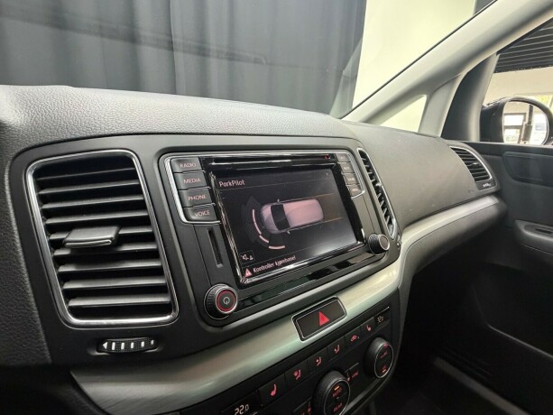 volkswagen-sharan-diesel-2015-big-18