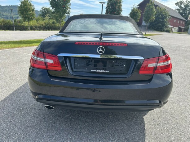 mercedes-benz-e220-diesel-2011-big-13