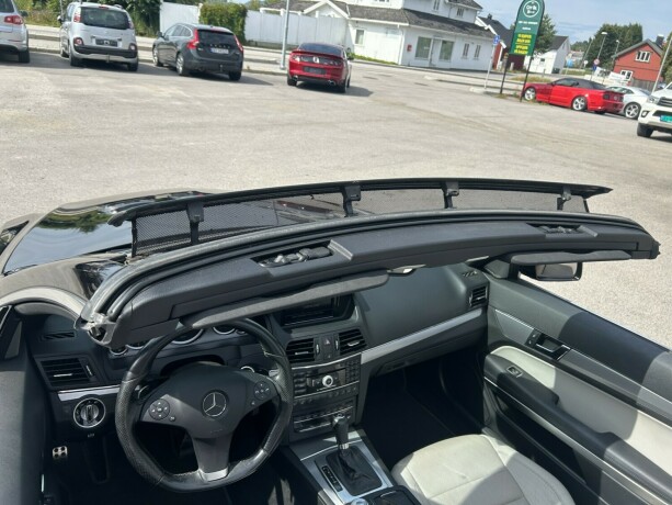 mercedes-benz-e220-diesel-2011-big-43