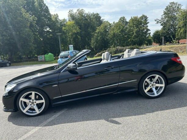 mercedes-benz-e220-diesel-2011-big-3