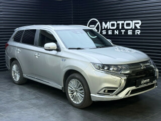 Mitsubishi | Outlander | Elektrisitet+bensin | 2019