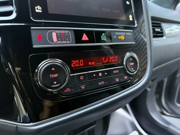 mitsubishi-outlander-elektrisitetbensin-2019-big-19
