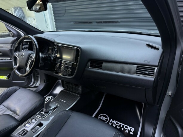 mitsubishi-outlander-elektrisitetbensin-2019-big-11