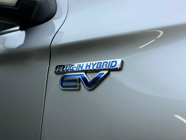 mitsubishi-outlander-elektrisitetbensin-2019-big-5
