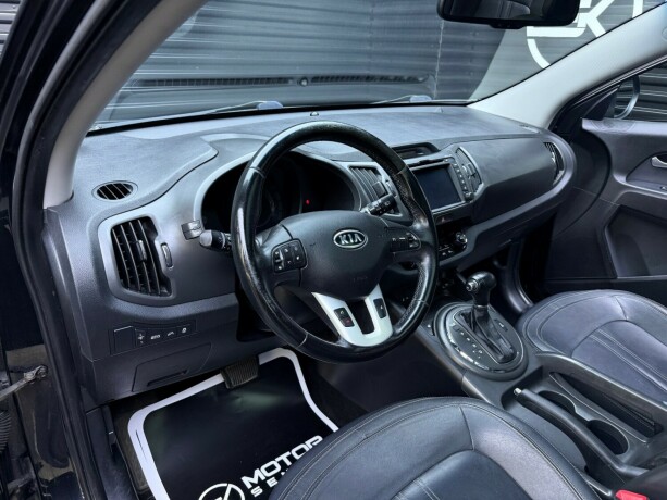 kia-sportage-diesel-2012-big-9