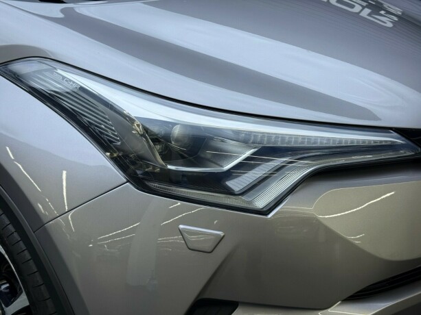 toyota-c-hr-elektrisitetbensin-2017-big-3