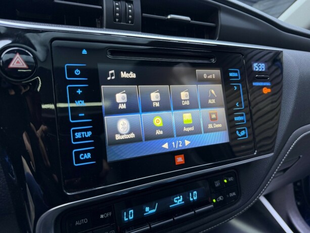toyota-auris-elektrisitetbensin-2017-big-19