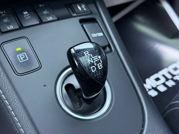 toyota-auris-elektrisitetbensin-2017-big-22