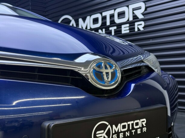 toyota-auris-elektrisitetbensin-2017-big-4