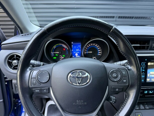 toyota-auris-elektrisitetbensin-2017-big-13