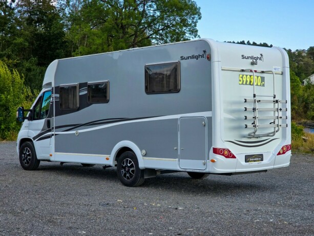 sunlight-capron-t69l-diesel-2016-big-1