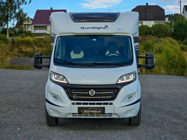 sunlight-capron-t69l-diesel-2016-big-5