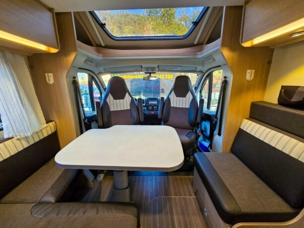 sunlight-capron-t69l-diesel-2016-big-29