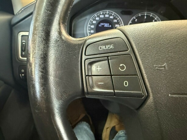volvo-xc-70-diesel-2008-big-22