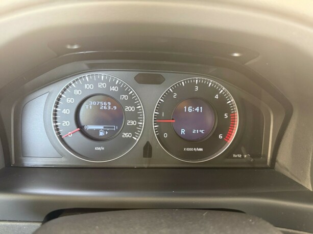 volvo-xc-70-diesel-2008-big-29