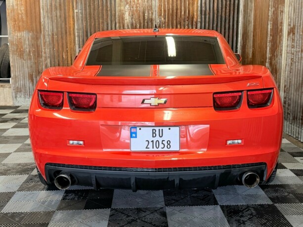 chevrolet-camaro-bensin-2010-big-15