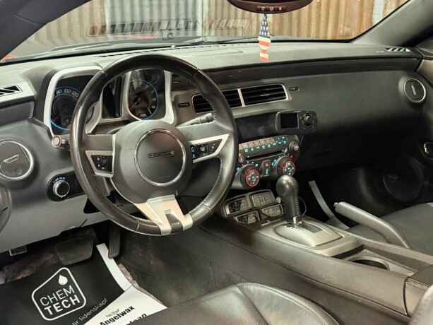 chevrolet-camaro-bensin-2010-big-18