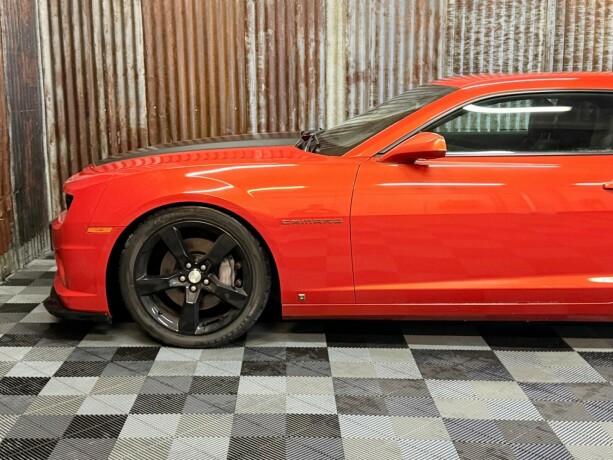 chevrolet-camaro-bensin-2010-big-12