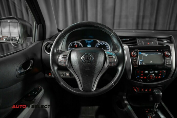nissan-navara-diesel-2018-big-27