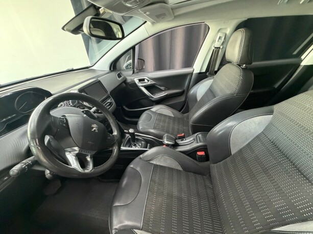peugeot-2008-diesel-2014-big-13