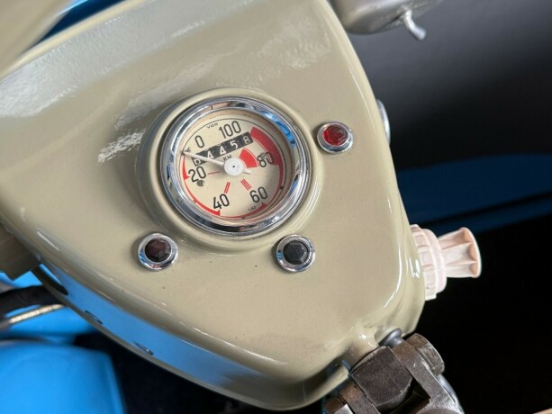 bmw-isetta-bensin-1963-big-20