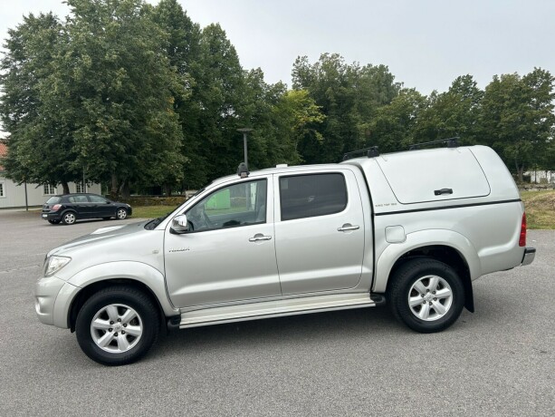 toyota-hilux-diesel-2010-big-3