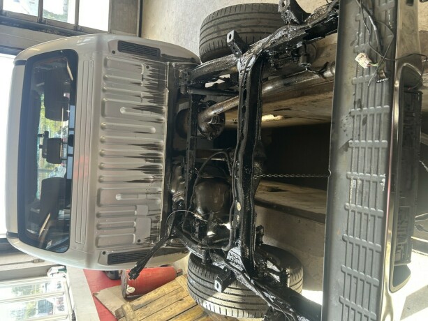 toyota-hilux-diesel-2010-big-28