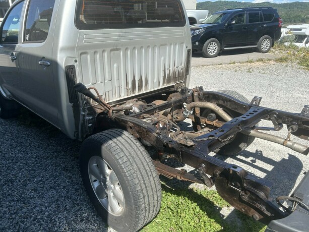 toyota-hilux-diesel-2010-big-26