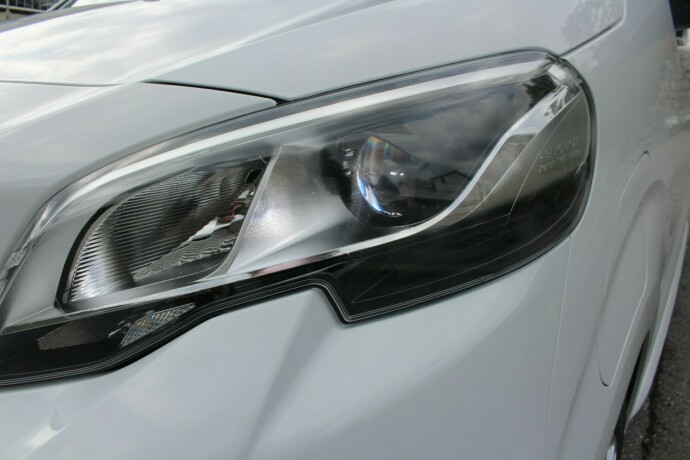 peugeot-e-expert-elektrisitet-2023-big-8