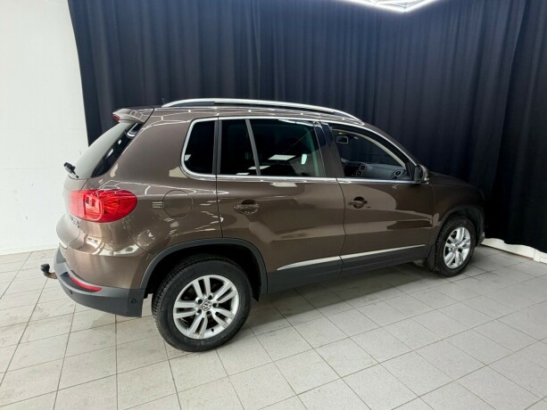 volkswagen-tiguan-diesel-2011-big-4