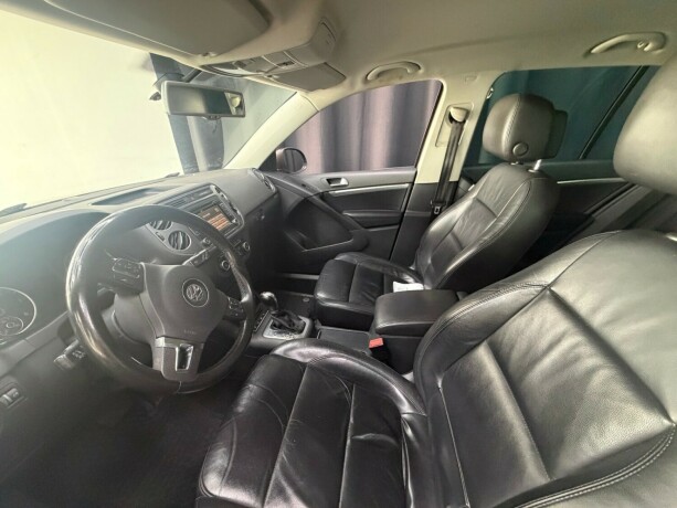 volkswagen-tiguan-diesel-2011-big-21