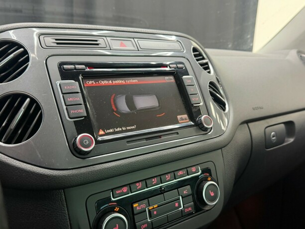 volkswagen-tiguan-diesel-2011-big-18
