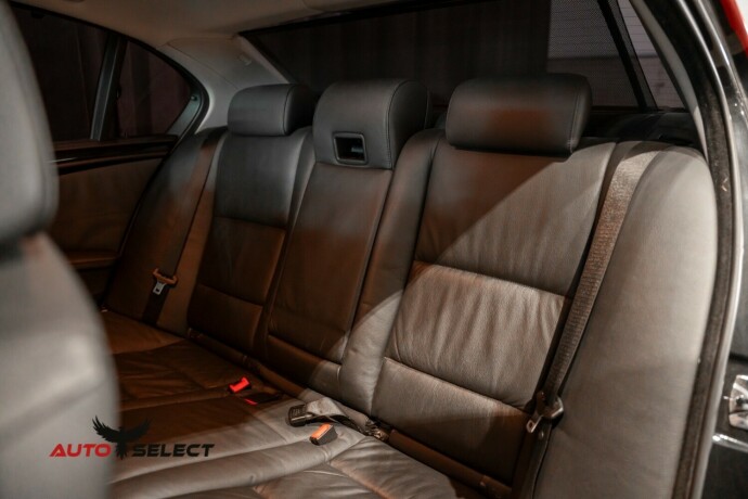 bmw-550i-bensin-2007-big-18