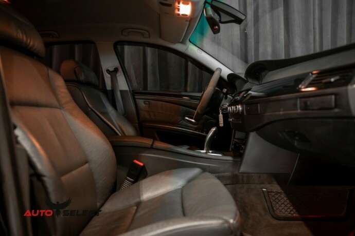 bmw-550i-bensin-2007-big-22