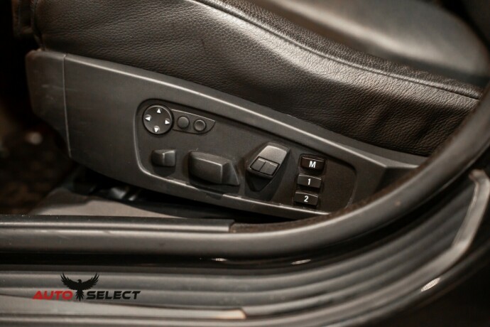 bmw-550i-bensin-2007-big-26