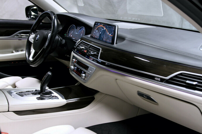 bmw-740le-elektrisitetbensin-2018-big-13