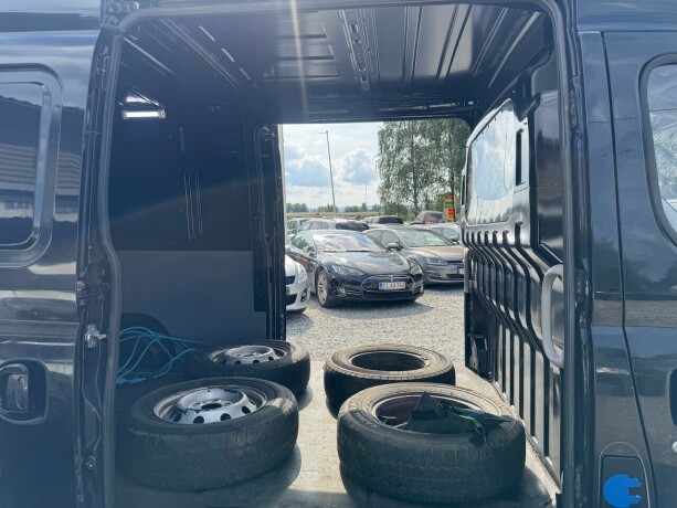 maxus-ev80-elektrisitet-2020-big-12