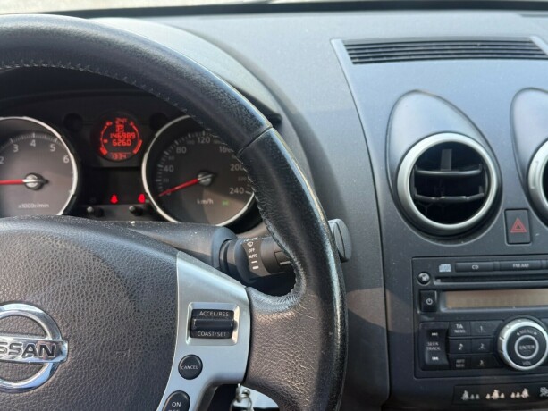 nissan-qashqai-bensin-2009-big-9