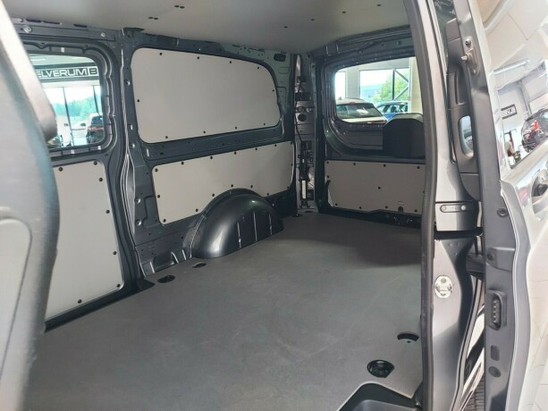 mercedes-benz-vito-119-diesel-2023-big-28