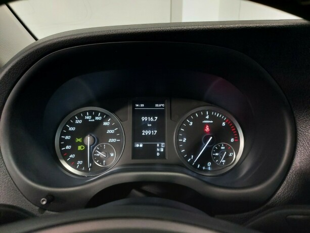 mercedes-benz-vito-119-diesel-2023-big-33
