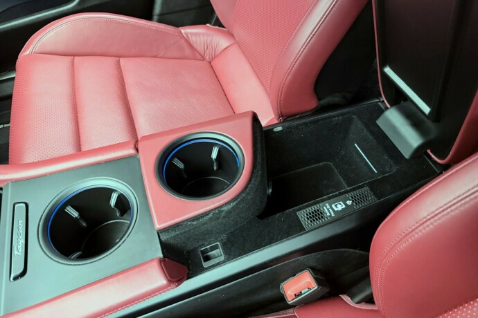 porsche-taycan-4s-elektrisitet-2020-big-31