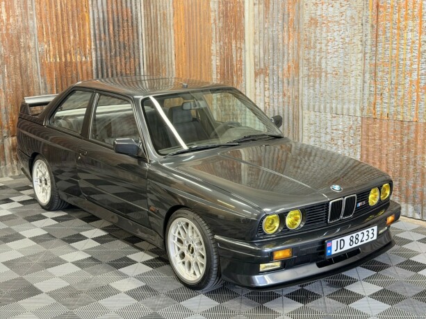 bmw-m3-bensin-1988-big-1