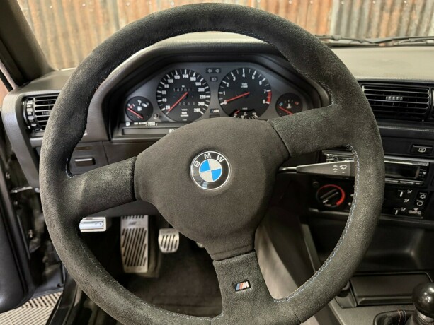 bmw-m3-bensin-1988-big-25