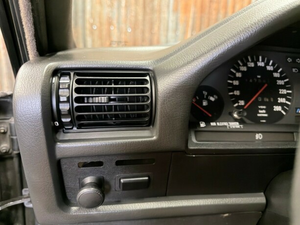 bmw-m3-bensin-1988-big-27