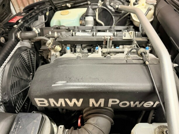 bmw-m3-bensin-1988-big-43
