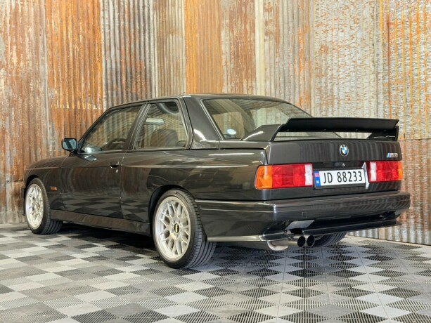 bmw-m3-bensin-1988-big-10