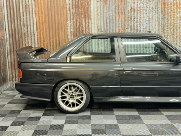 bmw-m3-bensin-1988-big-4
